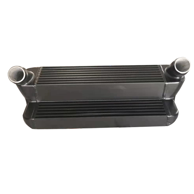 發(fā)動機在運轉(zhuǎn)時排氣溫度達(dá)到一定程度時中冷器可以協(xié)助穩(wěn)定